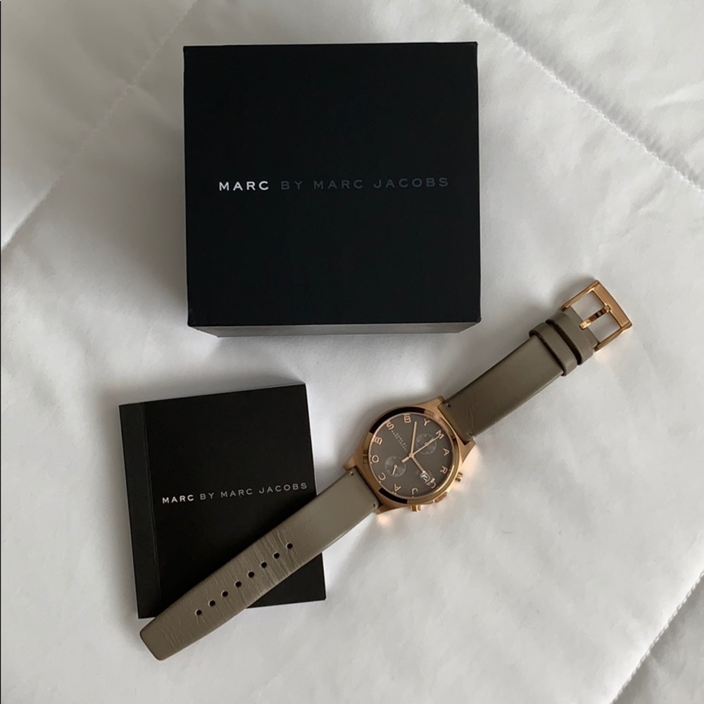 ✨sale✨The Slim Watch with Grey Leather Band - MBM
